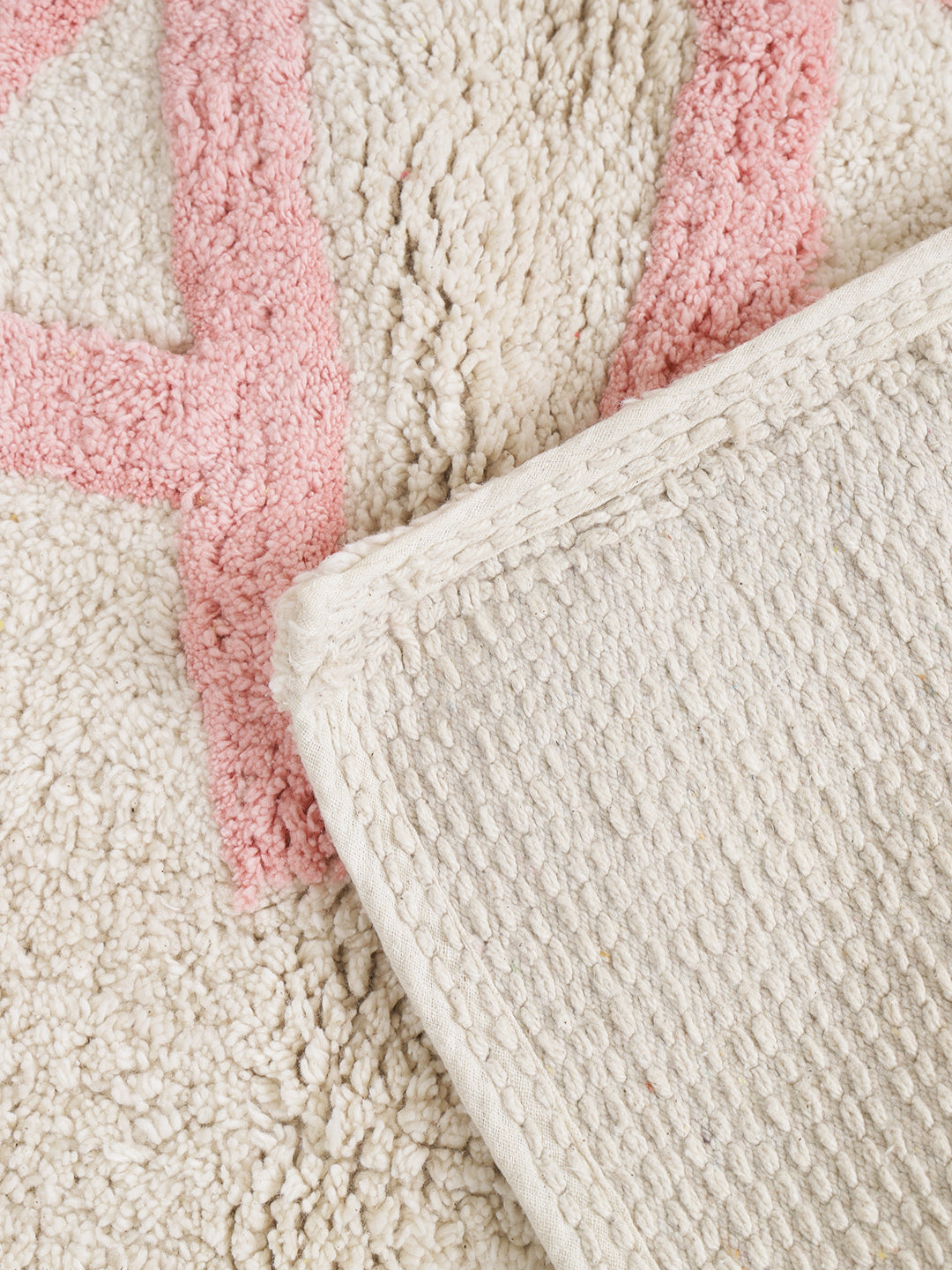 White & Pink Tufted Cotton Bath Rug